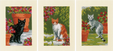 VER Grußkartenpackung Katzen zwischen Blumen 3er Set